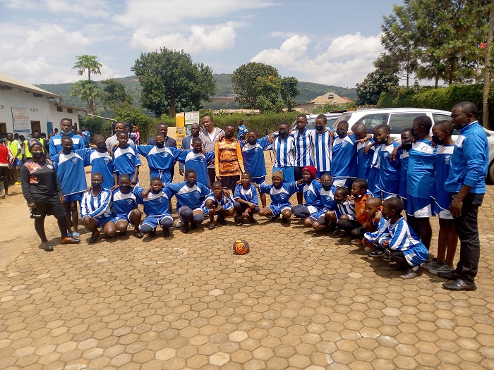 Abakobwa nabo bitaweho