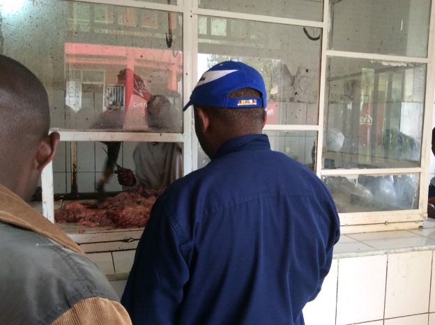 Inyama ziri mu bigurwa cyane mu minsi mikuru. Aha ni mu Karere ka Gakenke