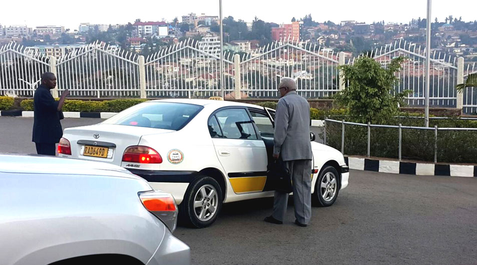 Leonce Ndarubagiye Umwe mu badepite bahagarariye u Burundi muri EALA yaje kuza nyuma muri iyi nteko