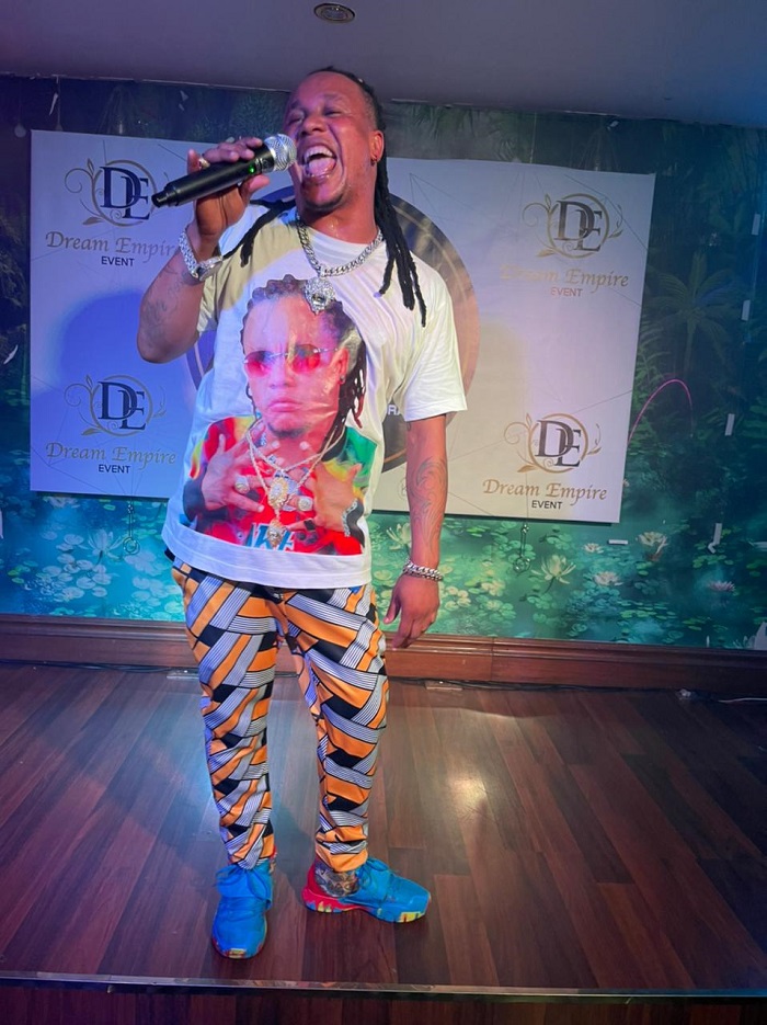 Bull Dogg yifatanyije na Lollilo mu gitaramo