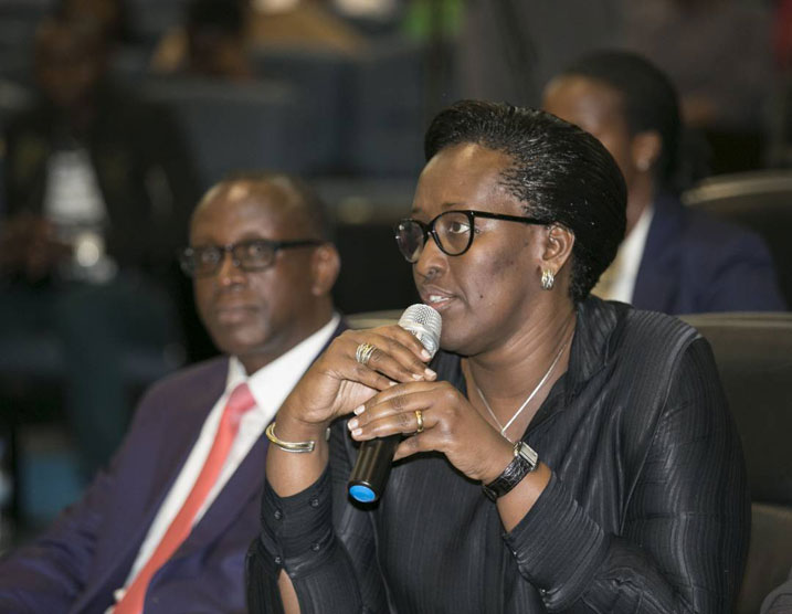 Madame Jeannette Kagame muri café littéraire