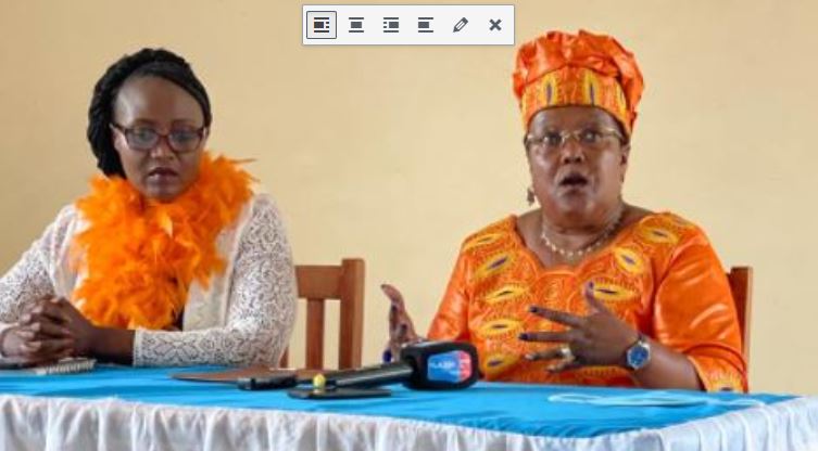 Umuyobozi mukuru wa MAFUBO Dr. Hon. Monique Mujawamariya (iburyo) na Ruthn Tuyisenge uyobora MAFUBO mu Rwanda (ibumoso) basobanuye ko iterambere ry'umugore ari iterambere ry'umuryango wose