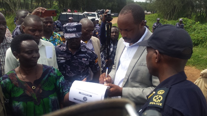 Mushabe David Claudian yasabye ubuyobozi bwa Rukiga gushishikariza abaturage babo gukora ubucuruzi bwemewe 