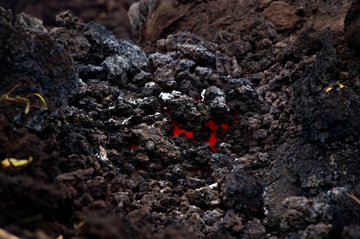 Ibirunga biruka ibikoma by'umuriro bitwika ibintu byose bisanze mu nzira