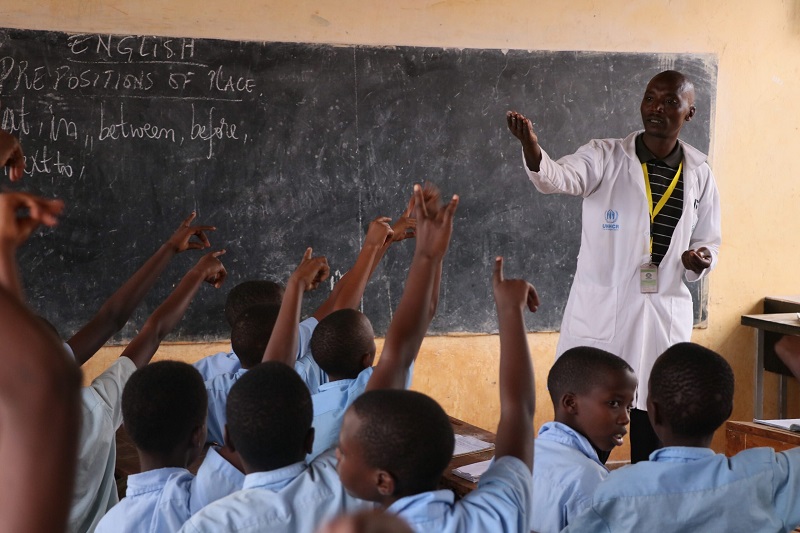 Babasha no kugana amashuri bakunguka ubumenyi