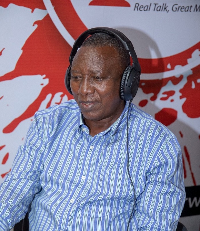 Me Nyamunanage avuga ko kwemera kubazwa nta mwunganizi bishobora gukururira uregwa ibihano bikomeye