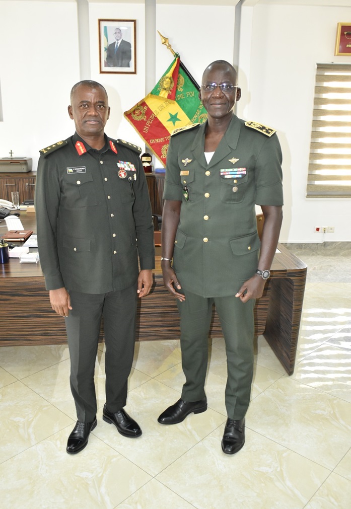 Maj Gen Vincent Nyakarundi yagiranye ibiganiro n