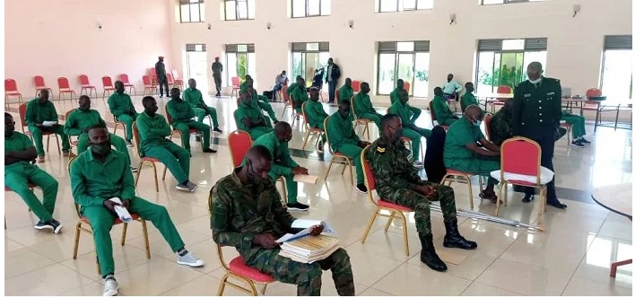 Maj Habibu Mudhatiru n'abandi bo muri P5