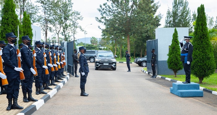 Umuyobozi mukuru wa Polisi ya Malawi yakiriwe ku cyicaro gikuru cya Polisi y
