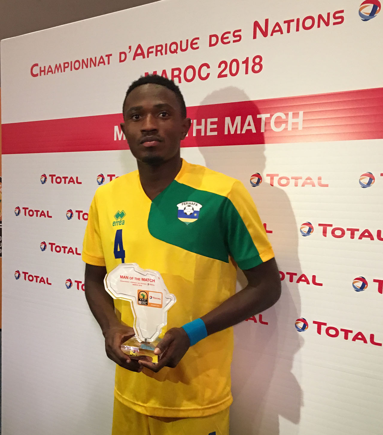 Bizimana Djihad yahawe igihembo cya Man of the match