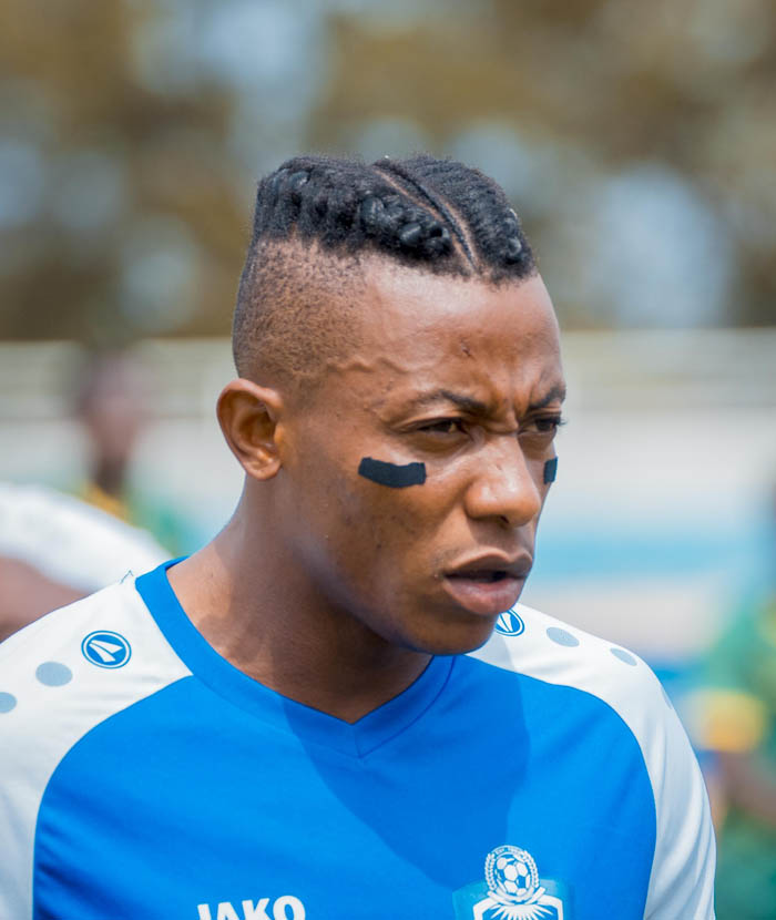 Manace Mutatu wa Rayon Sports ni uku agaragara, gusa no ku itama yongeraho utundi tutari inyogosho