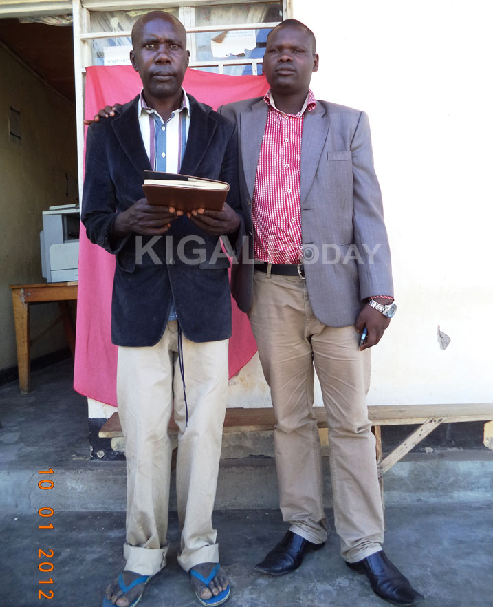 Maniriho wambaye inkweto z