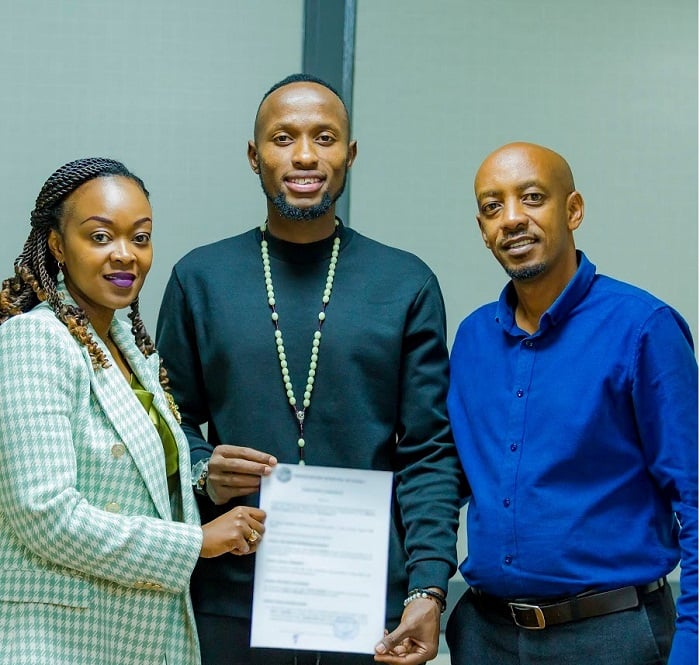 Manzi Thierry yaherukaga gusinyira AS Kigali amasezerano y'imyaka ibiri