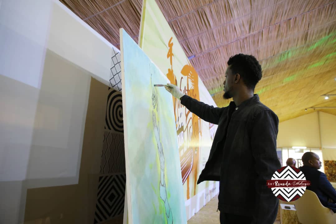 Manzi Jackson umwe mu bagaragaje impano yo gushushanya