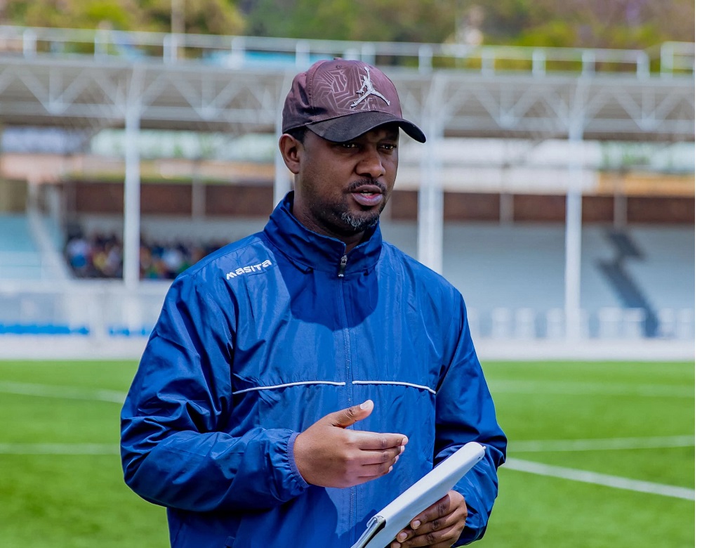 Police FC yatandukanye na Mashami Vincent wayitozaga