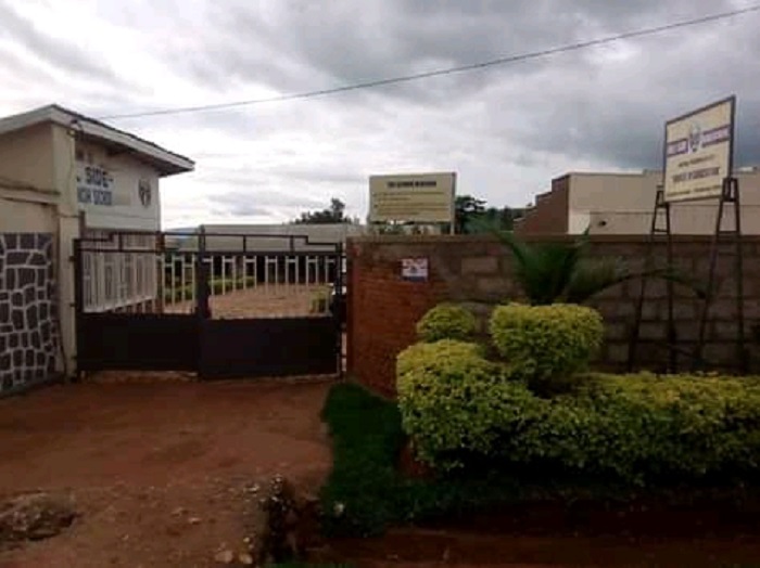 Abarimu ba Hillside Matimba ntibamenyeshejwe ko akazi kahagaze burundu ngo bajye gushakira ahandi