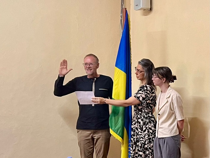 Matt Miller avuga ko yatunguwe no kubona uko Abanyarwanda babanye, bituma yiyemeza kuba Umunyarwanda