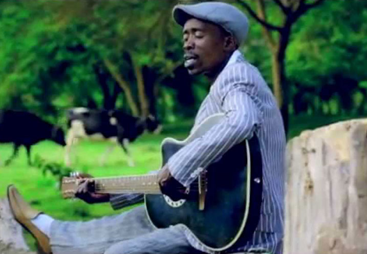 Mavenge ufite umwihariko wo gucurangisha akamoso nawe ntawuheruka kumuca iryera