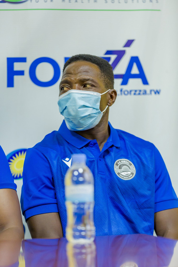 Jackson Mayanja wari umutoza wungirije