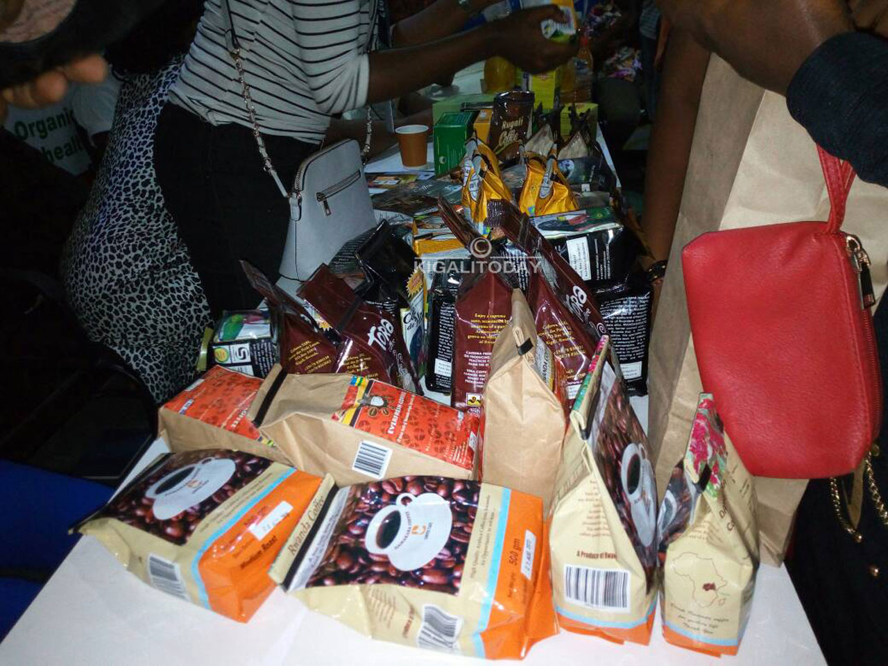 Mbere wasangaga Ikawa yera mu Rwanda ihita ijyanwa hanze.