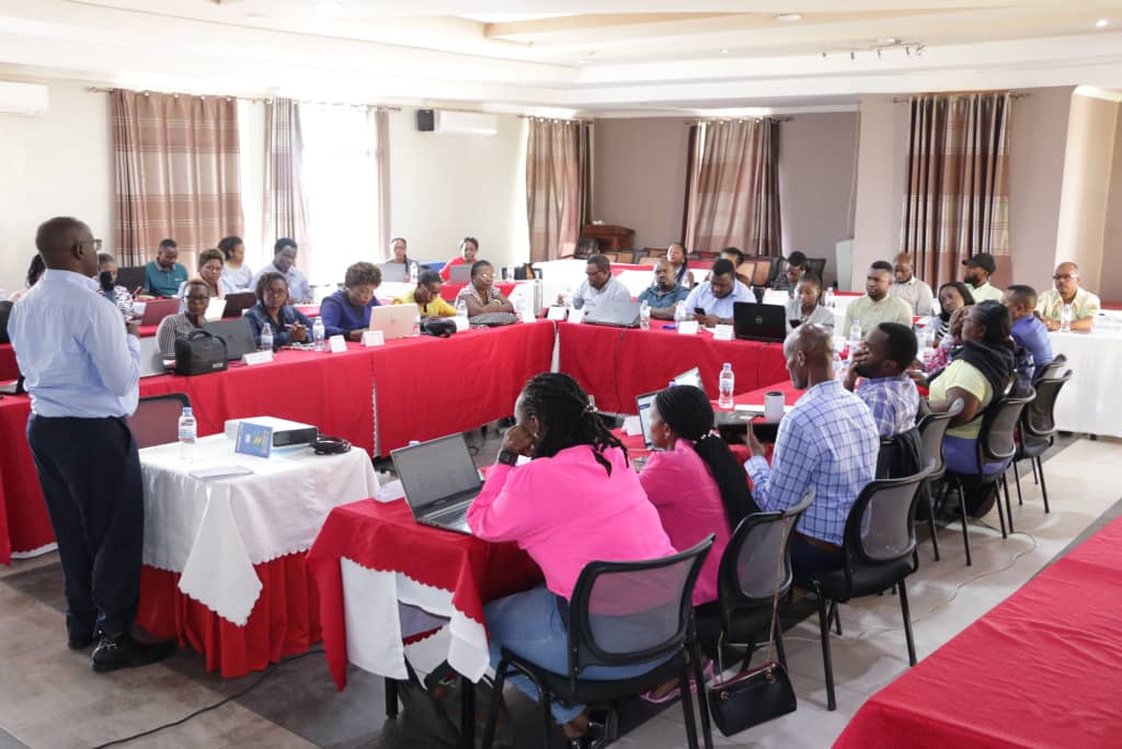 Abanyamakuru mu biganiro