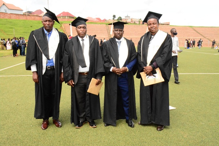 Uhereye (i bumoso) Didace Nyiyifasha, Barore Cleophas, Kamayirese Valentin na Patrick Nyiridandi