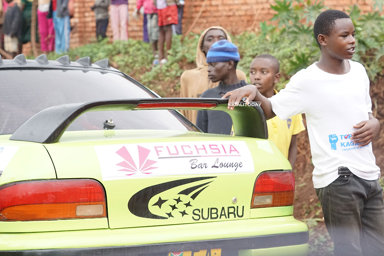 Buri modoka usanga ifite umuterankunga, gusa iyi yamamazaga akabari 