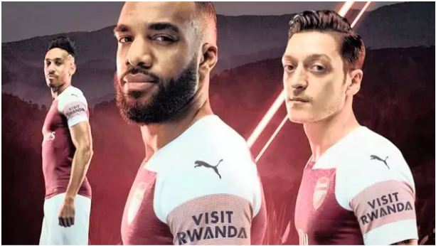 Mesut Ozil asanzwe akina mu ikipe ya Arsenal yamamaza u Rwanda