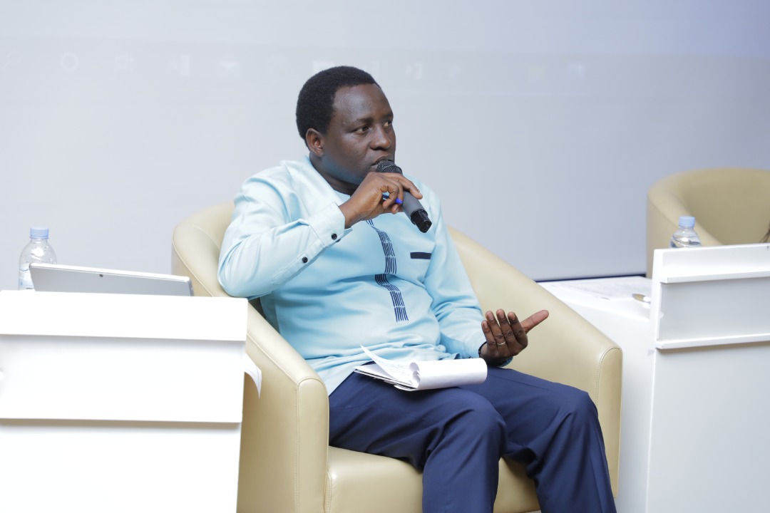 Umuyobozi w'Akarere ka Nyaruguru avuga ko bizera neza ko imikorere yo ku mipaka yombi izarushaho kugenda neza