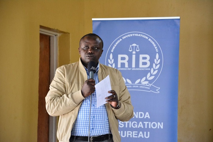 Meya Harelimana avuga ko abagabo bakwiye gutinyuka bakavuga ihohoterwa bakorerwa 