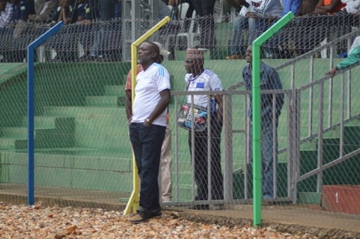 Mfutila yari yarashoboye gutwarana ibikombe na APR FC ariko muri Rayon Sports ananirwa no gutsinda umukino umwe