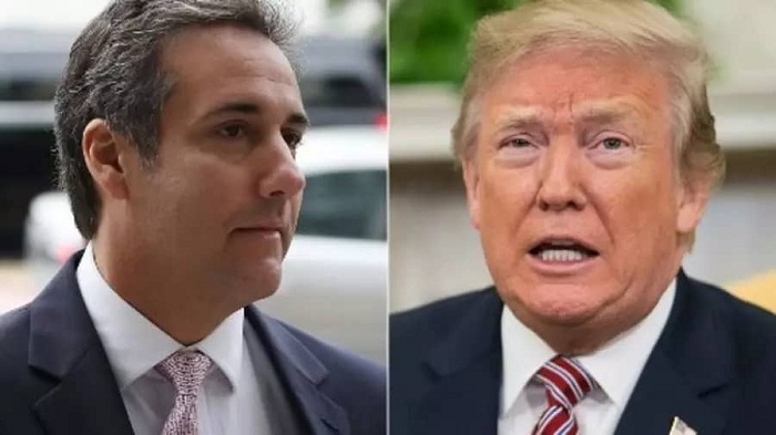 Michael Cohen (ibumoso) yasohoye igitabo kivuga nabi Donald Trump (iburyo)