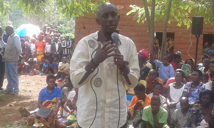 Minisitiri Kaboneka yasabye abaturage kubungabunga ibikorwa remezo.