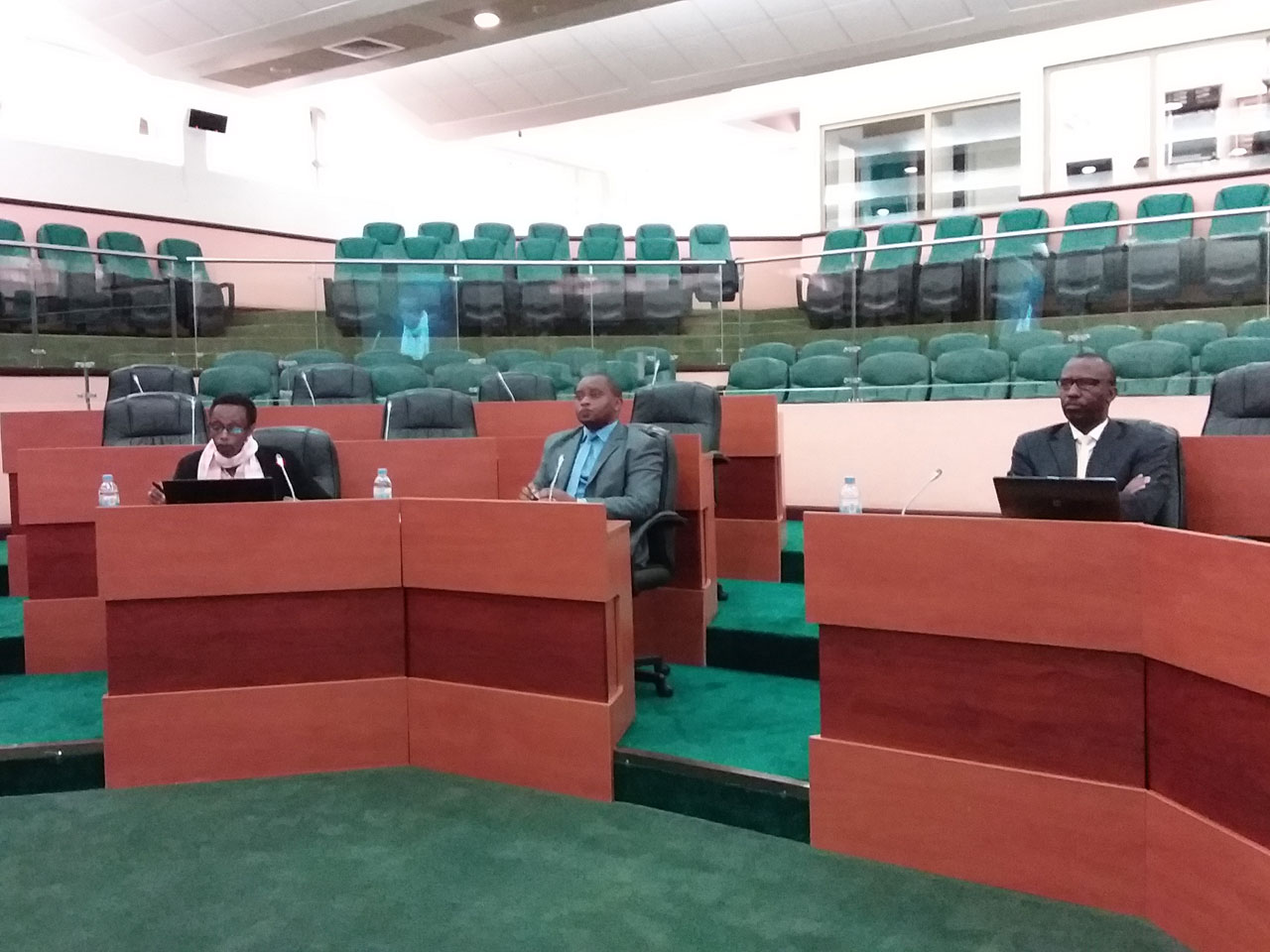 Abayobozi muri MINEDUC bitabye Inteko ku kibazo kirebana n'ubushakashatsi