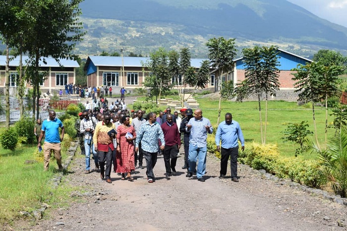 Byemejwe ko mu turere dutatu tw'Intara y'Amajyaruguru hazubakwa amashuri atanu y'imyuga n'ubumenyingiro azaha ubumenyi urubyiruko rwo mu mirenge 16