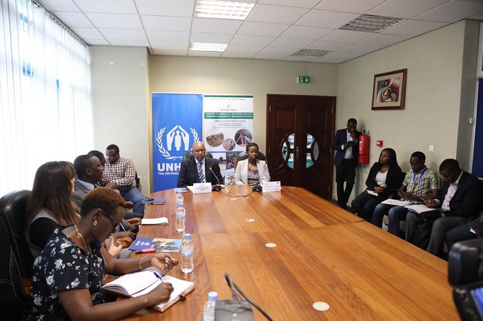 Abahagarariye inzego zishinzwe impunzi mu Rwanda bagiranye ikiganiro n'abanyamakuru basobanura iby'impunzi zo muri Libya u Rwanda rugiye kwakira