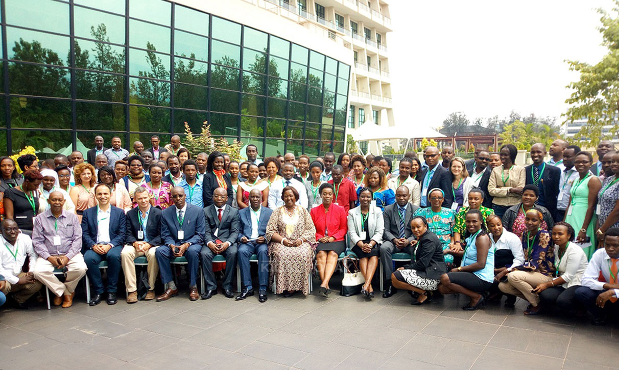 Abaganga b'inzobere mu kuvura abana baraganira ku cyatuma ubuzima bw'abana burushaho kuba bwiza 