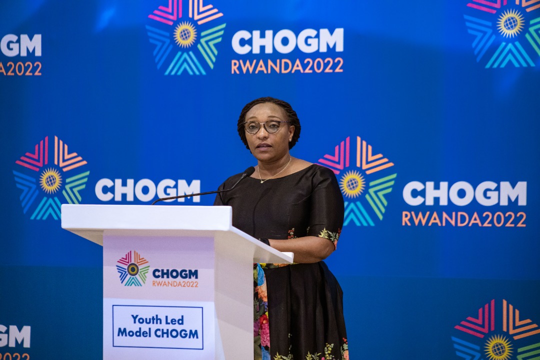 Minisitiri w'uburezi avuga ko urubyiruko ruri mu mashuri ruri ku rugero rwiza ku bijyanye na CHOGM