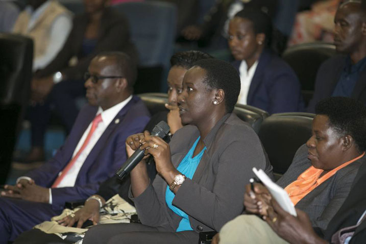 Minisitiri Uwacu Julienne ahamya ko urubyiruko rushobora kurwanya ko Jenoside yongera kubaho