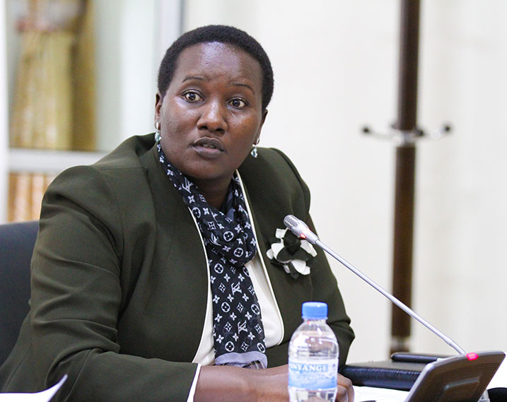 Minisitiri Uwacu asobanura iby'ishyirwa mu byiciro by'inzibutso za Jenoside yakorewe abatutsi mu w'1994.