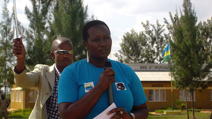 Minisitiri Uwacu avuga ko ibikorwa by'uru rubyiruko bigaragaza ejo heza h'u Rwanda. 