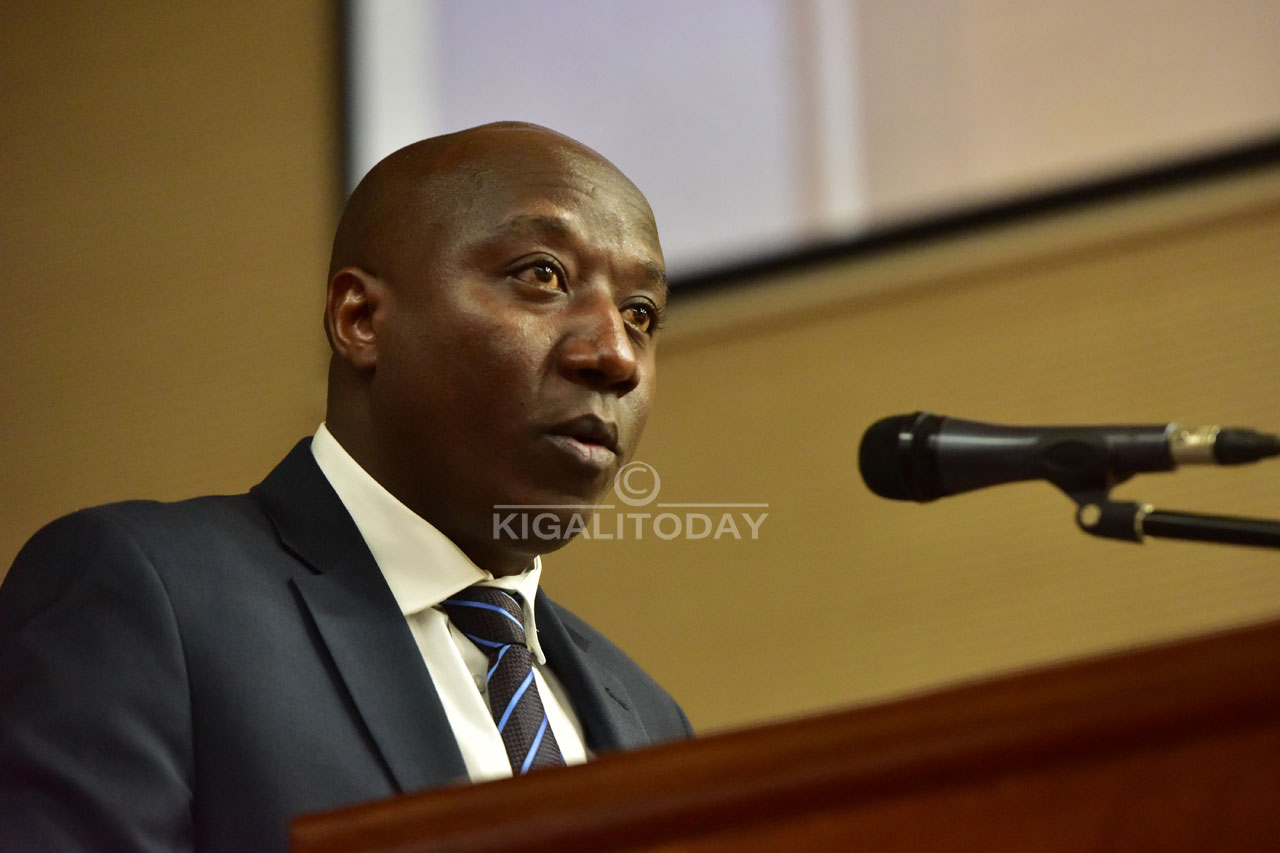 Ninisitiri w'Intebe Eduard Ngirente atangaza uturere twahize utundi mu mihigo 2016-2017