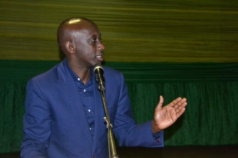 Minisitiri Kaboneka ati Abayobozi bitwara nabi ntibakwiye gukomeza kurwazwa kandi bahemukira abaturage