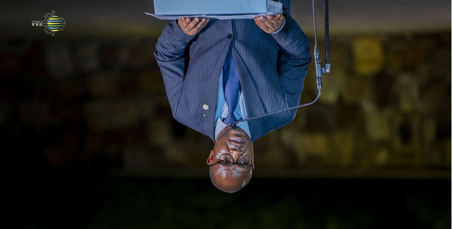 Minisitiri Musabyimana yasabye abanyamakuru kwamagana ikibi barwanya abapfobya bakanahakana Jenoside 