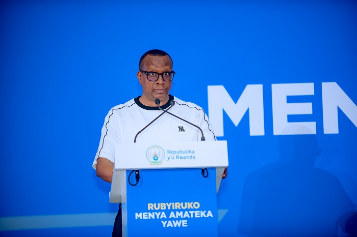 Minisitiri Bizimana yasabye urubyiruko kwima amatwi ababacengezamo ingengabitekerezo ya Jenoside