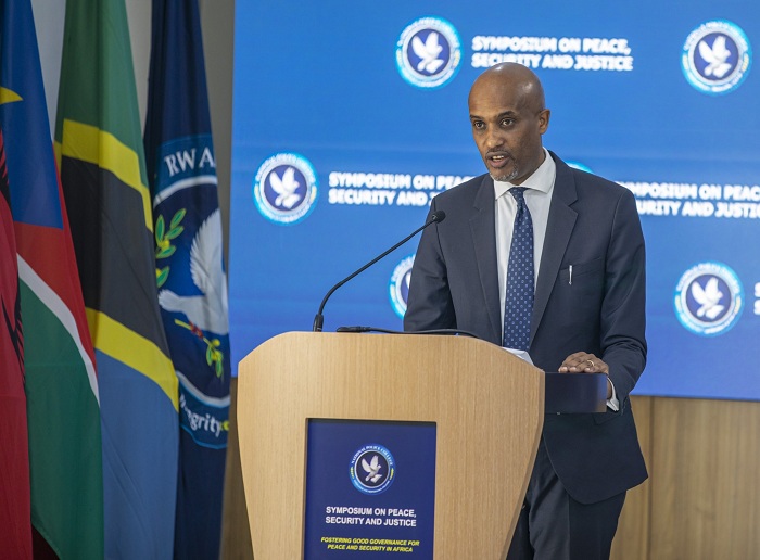 Minisitiri w'Ubutabera, Ugirashebuja Emmanuel