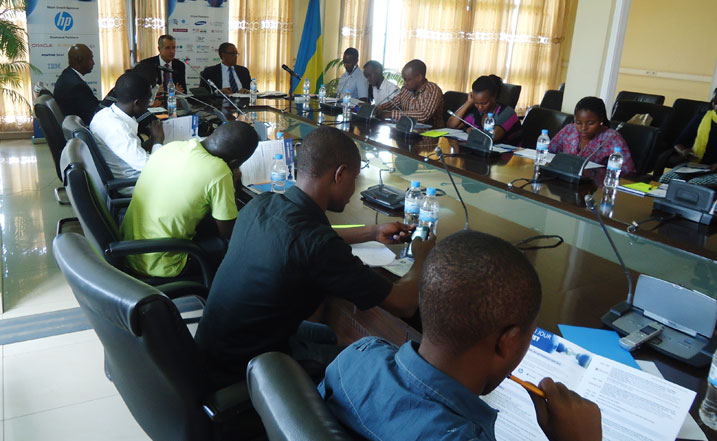 Abanyamakuru bitabiriye ikiganiro na MINEDUC ifatanyije na AfricanBrains.