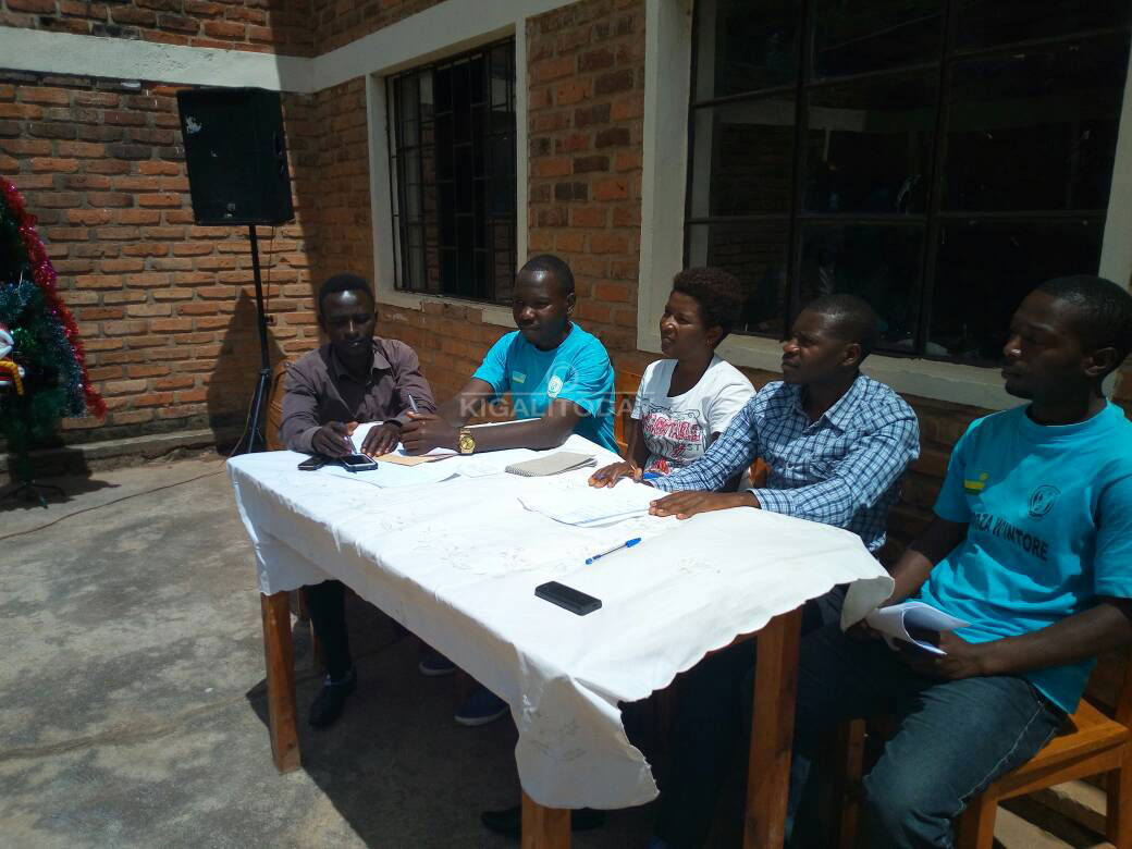 Abari bagize akanama nkemurampaka 