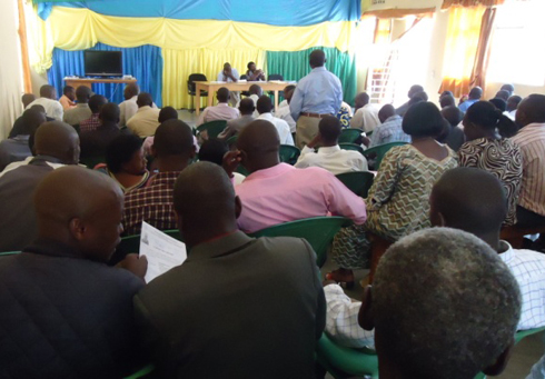 Bafashe ingamba zo gukoresha ibyo itegeko riteganya ngo abaturage bitabire ubwisungane mu kwivuza.