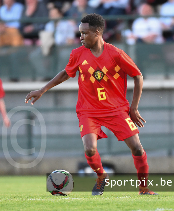 Mitsindo Yves mu mukino wa gicuti u Bubiligi bw'abatarengeje imyaka 15 bwakinnye n'u Busuwisi 